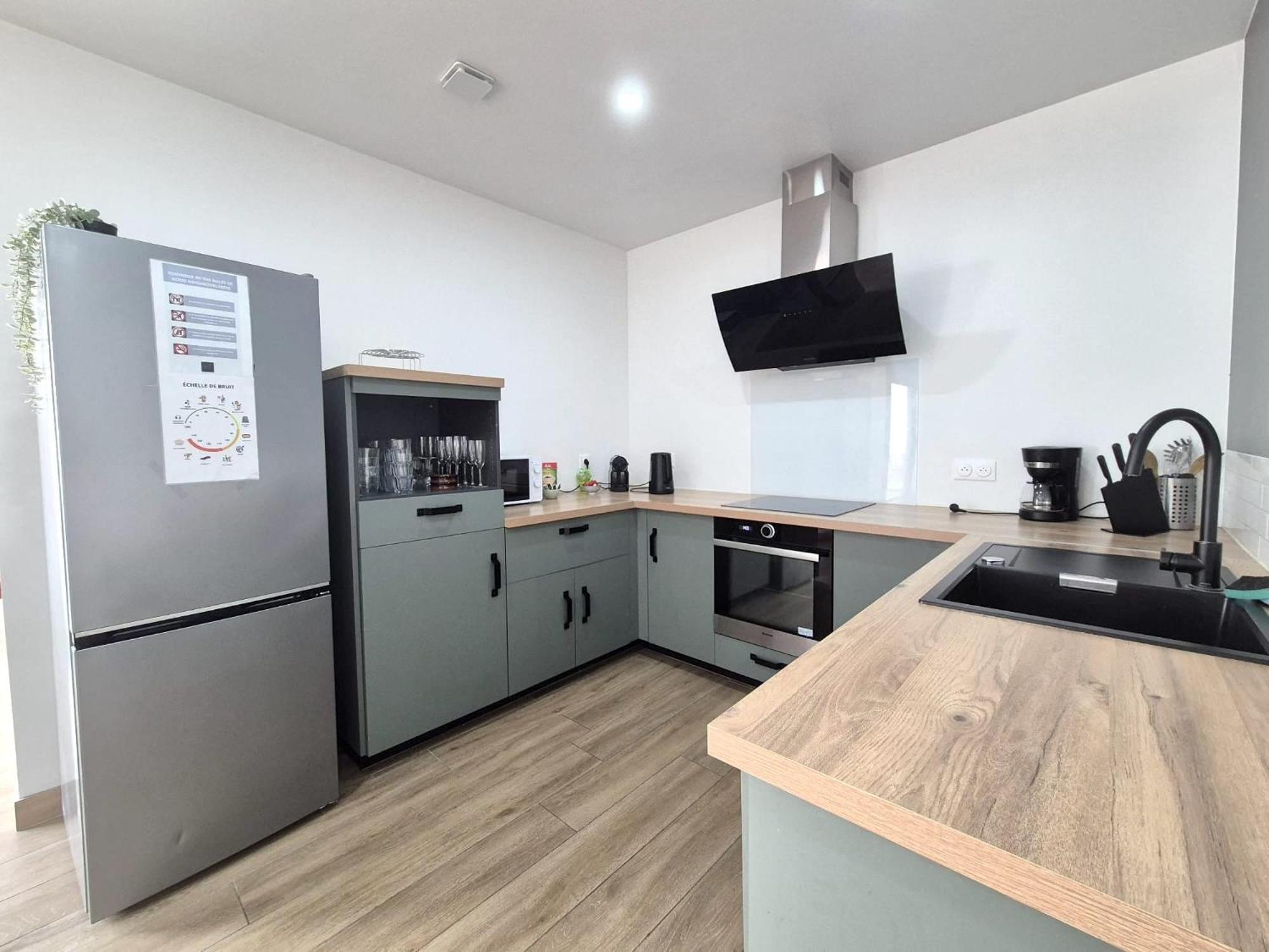 Abu Dhabi, Magnifique Maison Appartement Reims